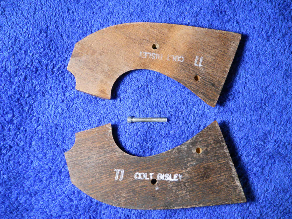 TWO PIECE WOOD COLT BISLEY SAA GRIPS-img-1