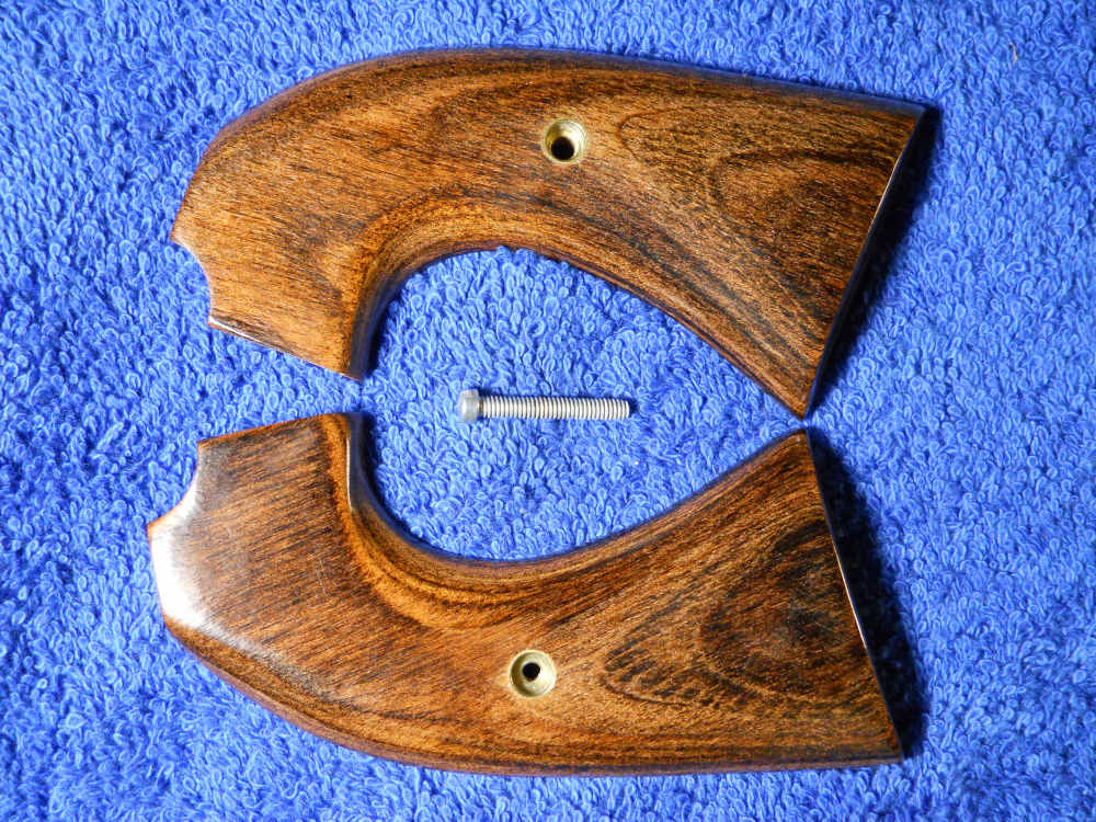 TWO PIECE WOOD COLT BISLEY SAA GRIPS-img-0