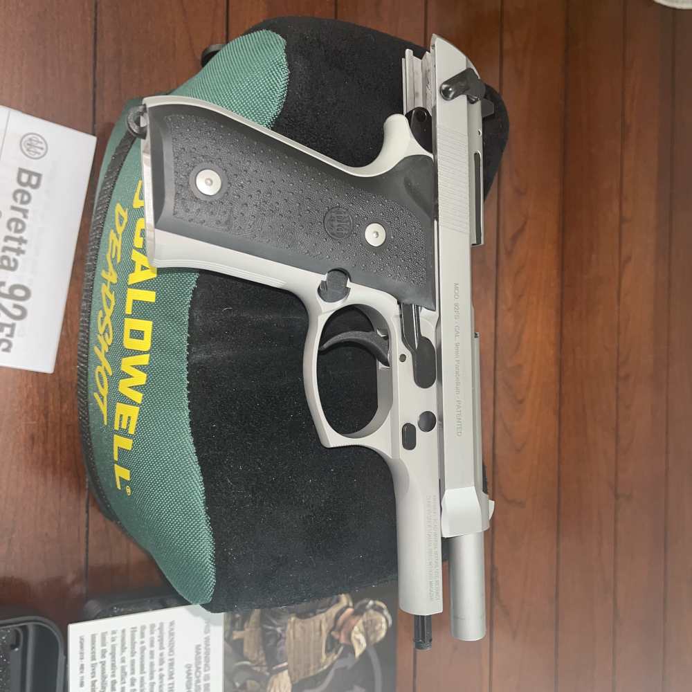 LNIB Beretta 92FS INOX -img-18