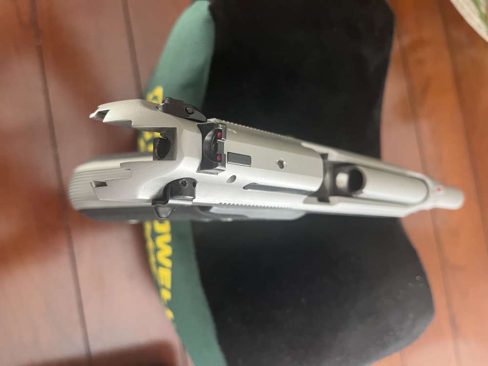 LNIB Beretta 92FS INOX -img-21