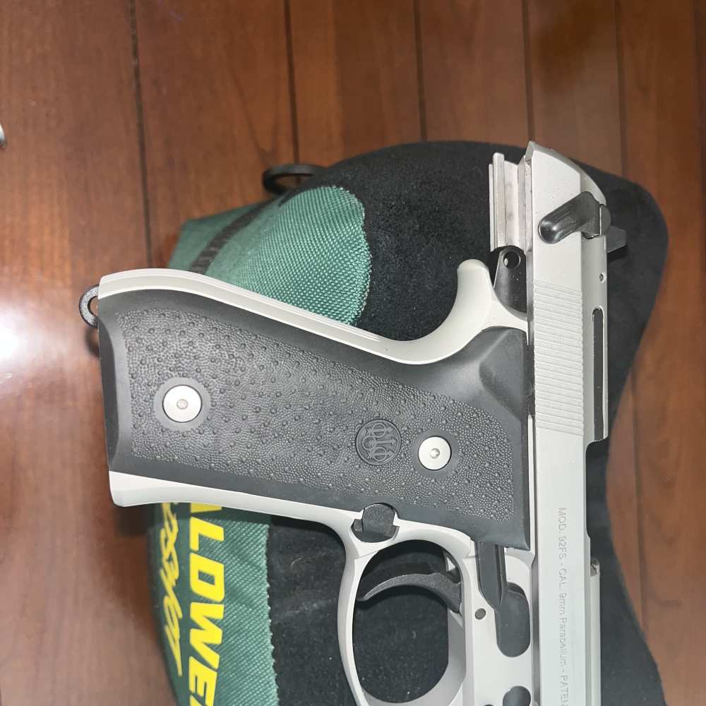 LNIB Beretta 92FS INOX -img-8