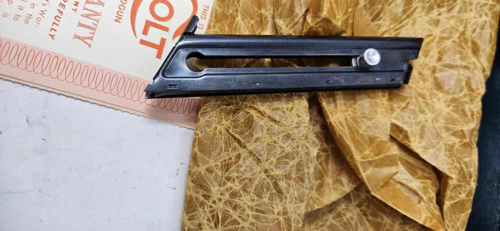 Colt Huntsman .22 LR 4.5" — MFG 1957, Original Box & Papers Colt Blue-img-4