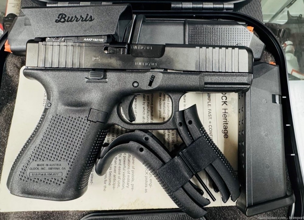 Glock 19 Gen5 MOS 9mm 4.02" Barrel 15rds w/ Red Dot Burris-img-5