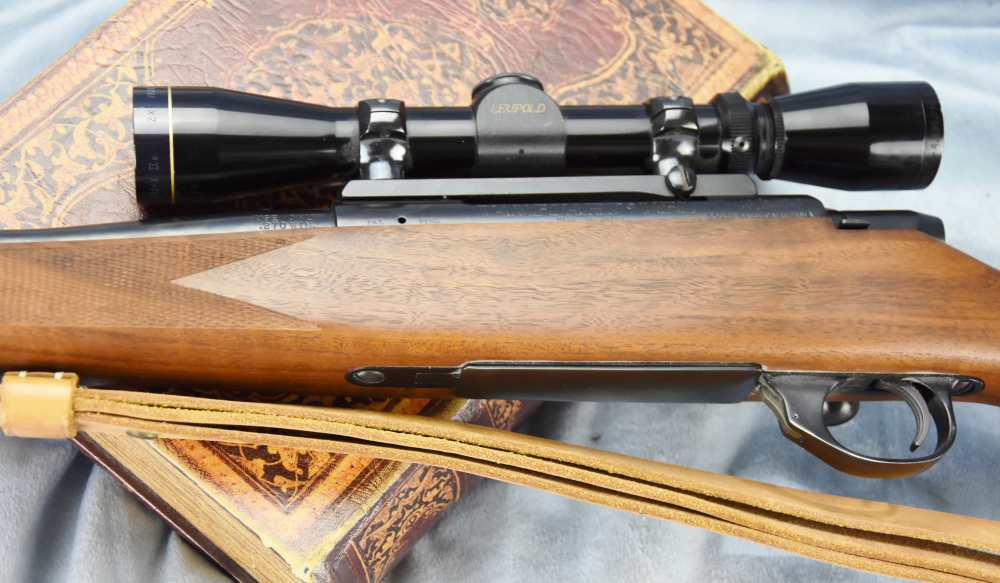 Vintage Weatherby Vanguard VGL Lightweight .270 Winchester Leupold scope -img-26