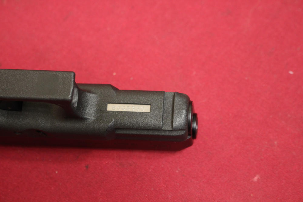 Glock 19 Gen 5 Austria Pistol w/4" Barrel, Holster, Box, 7x 15rd Mags-img-21