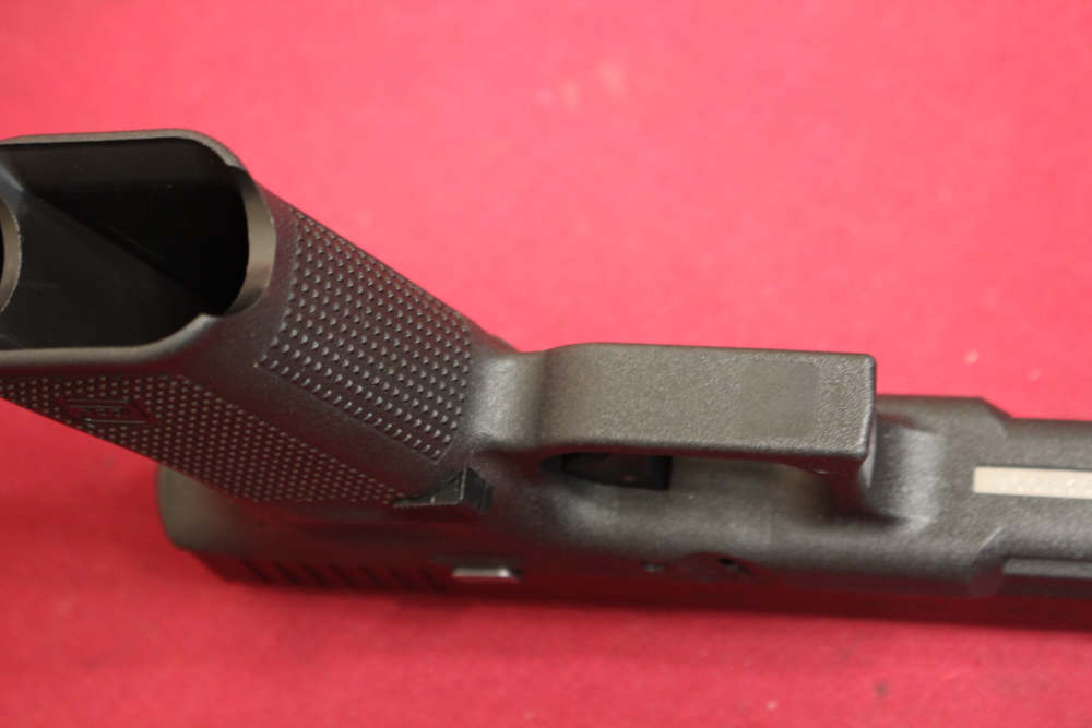 Glock 19 Gen 5 Austria Pistol w/4" Barrel, Holster, Box, 7x 15rd Mags-img-22