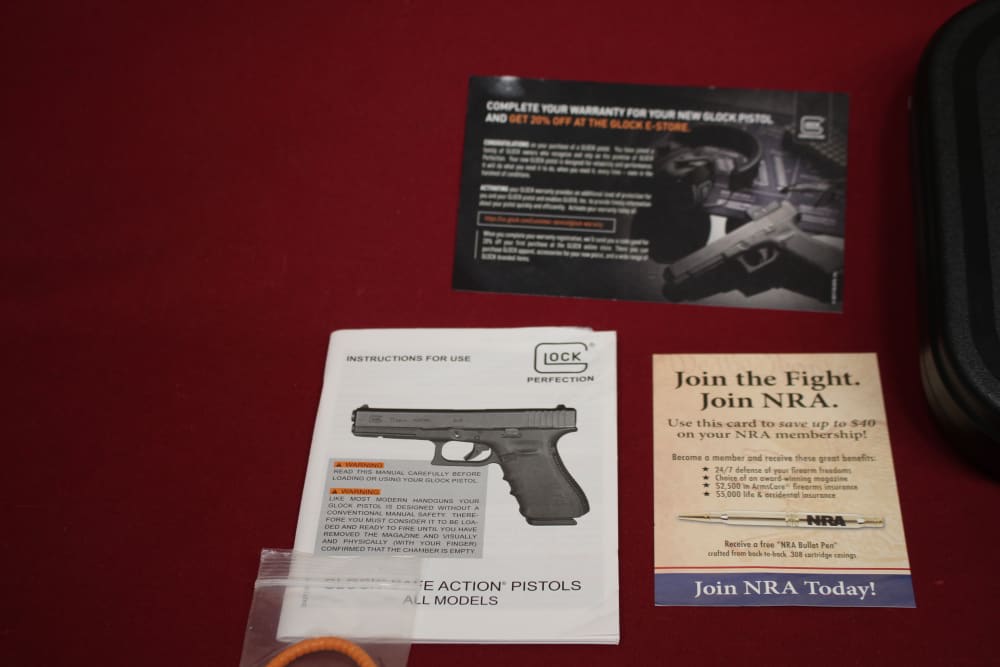 Glock 19 Gen 5 Austria Pistol w/4" Barrel, Holster, Box, 7x 15rd Mags-img-3