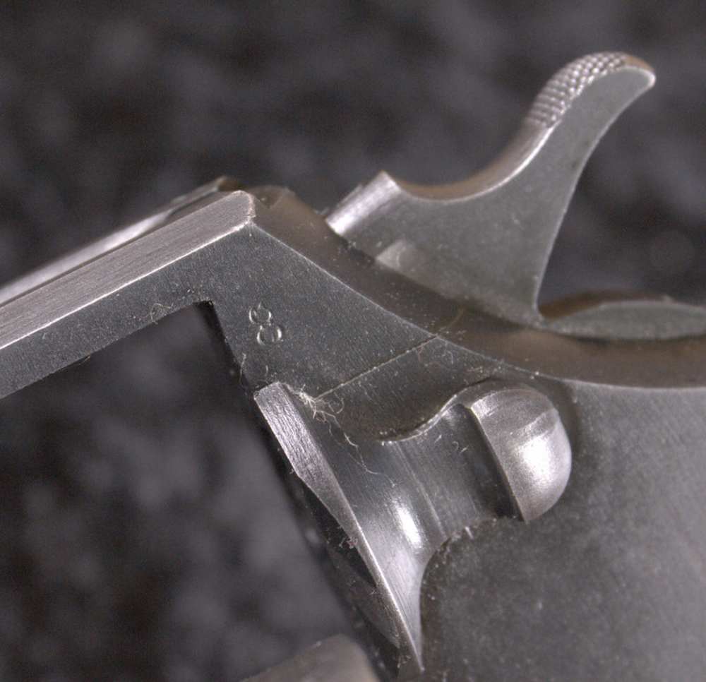 PENNY AUCTION!!  Colt Commando WW2 revolver in excellent condition-img-8