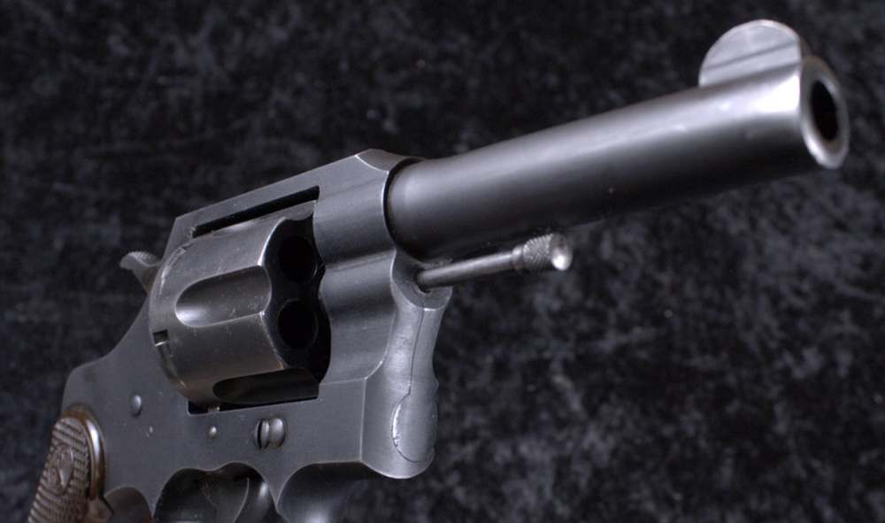 PENNY AUCTION!!  Colt Commando WW2 revolver in excellent condition-img-6