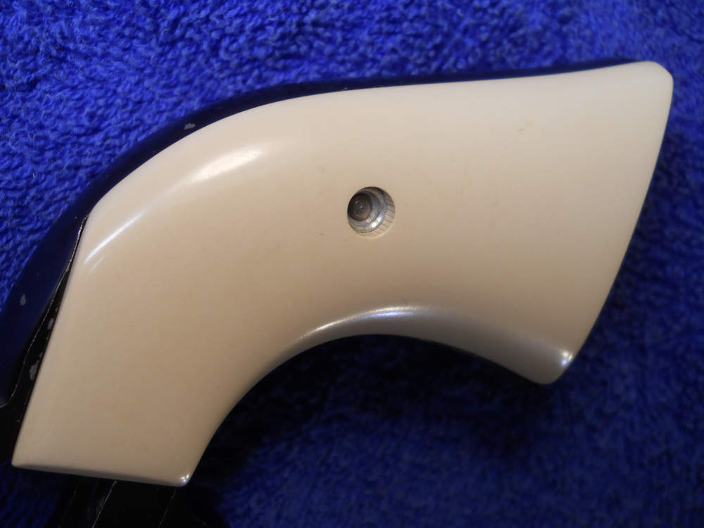 TWO PIECE IVOREX FIRST MODEL RUGER VAQUERO 1ST GENERATION GRIPS-img-2