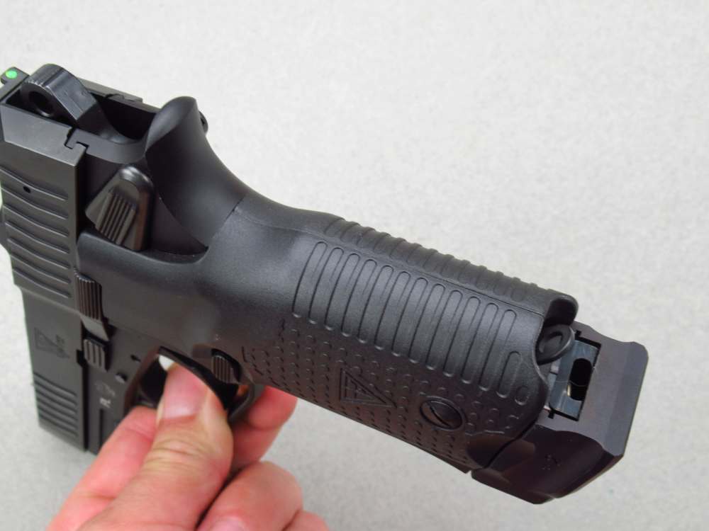 Unfired Factory New FB Radom VIS 100 Polish 9mm Luger pistol Mag98 vis100-img-24