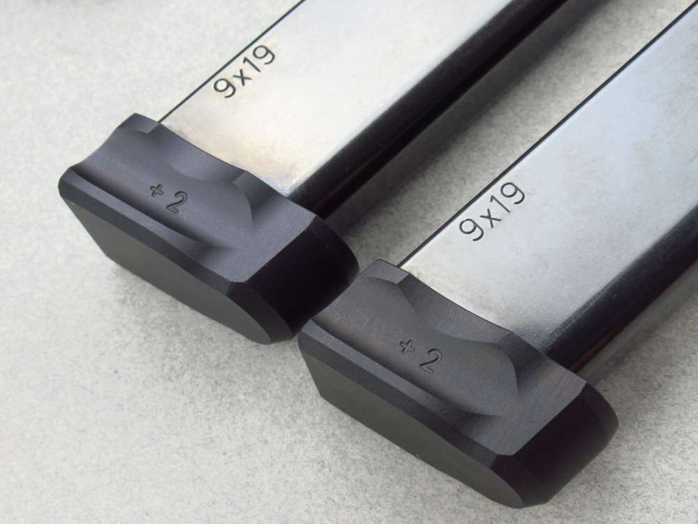 Unfired Factory New FB Radom VIS 100 Polish 9mm Luger pistol Mag98 vis100-img-54