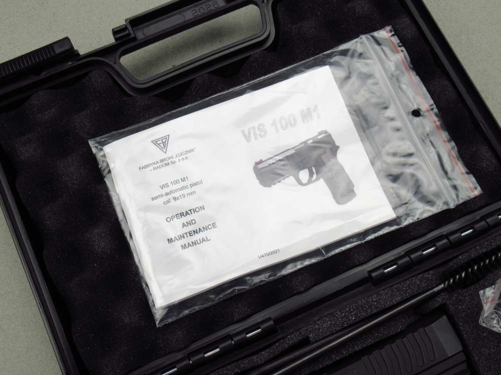 Unfired Factory New FB Radom VIS 100 Polish 9mm Luger pistol Mag98 vis100-img-76