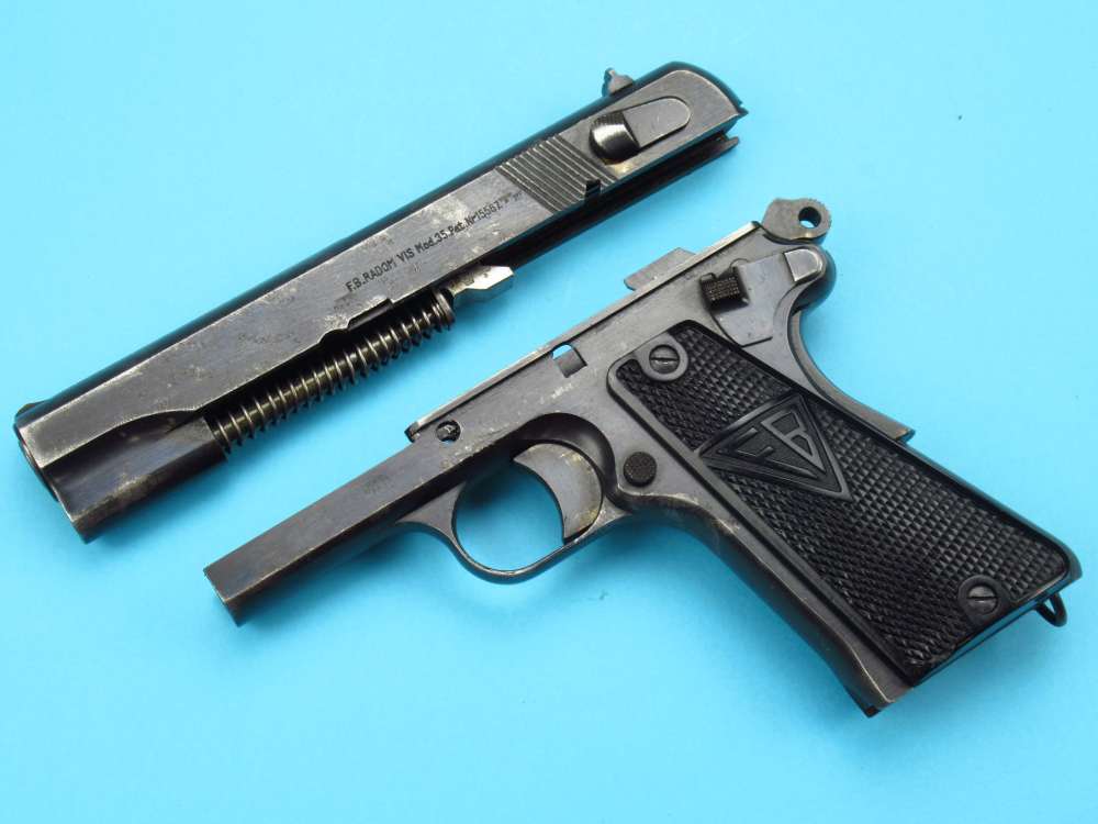 Rare WWII 1941 Slotted Polish Radom VIS pistol 9mm Luger German P38-img-74