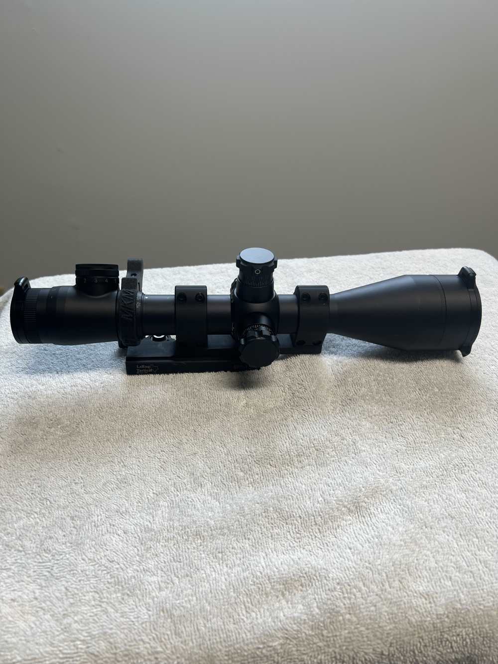 Leupold Mark 4, 4.5-14x50 LR/T Illuminated Scope-img-5