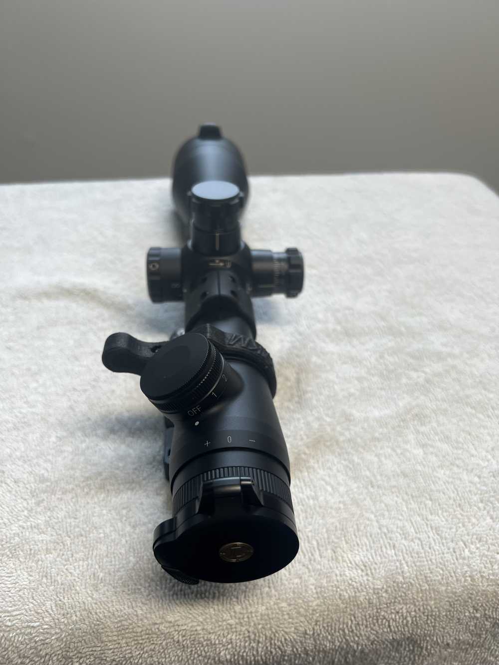 Leupold Mark 4, 4.5-14x50 LR/T Illuminated Scope-img-3