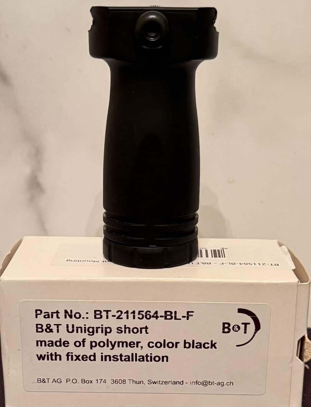 B&T Short Vertical Grip BT-211564 Used Excellent Condition-img-0