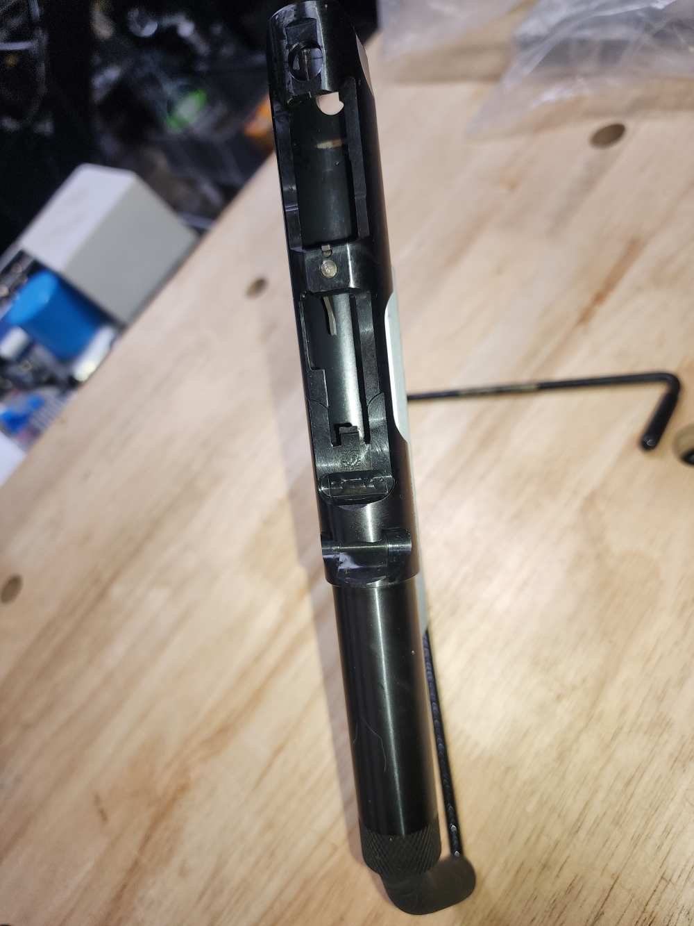 Ruger Mark IV upper 4.5 bull barrel with sights & Rail blue new Threaded-img-1