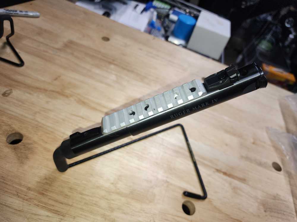 Ruger Mark IV upper 4.5 bull barrel with sights & Rail blue new Threaded-img-5