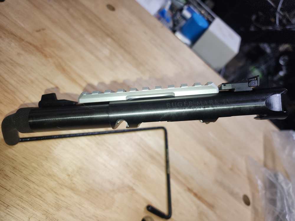 Ruger Mark IV upper 4.5 bull barrel with sights & Rail blue new Threaded-img-3