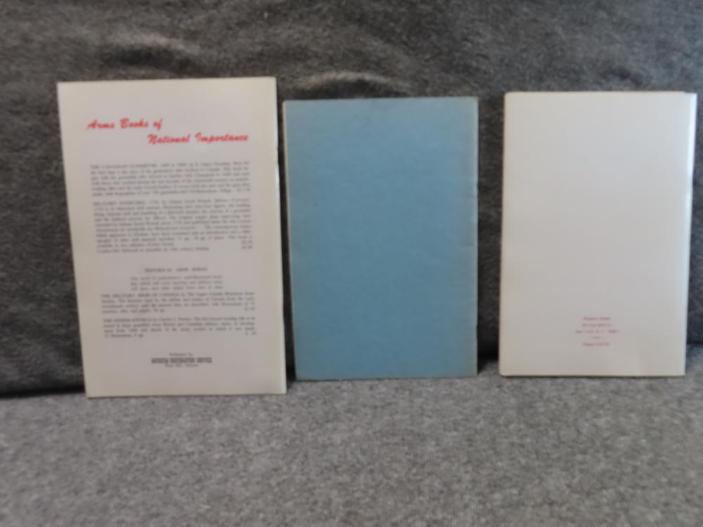 LOT OF 3 BOOKLETS; BOWIE KNIVES, MILITARY ARMS CANADA, TRAPDOOR SPRINGFIELD-img-1