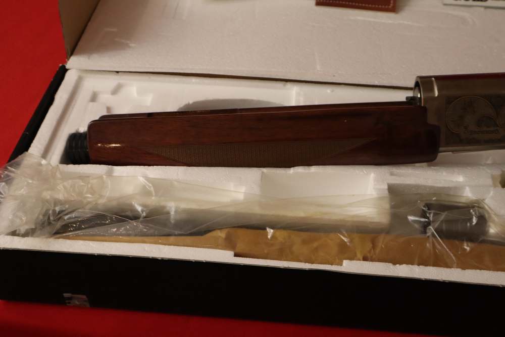  2000 Browning gold Hunter 12ga   NRA  Gun of the year #113 OF 750 -img-8