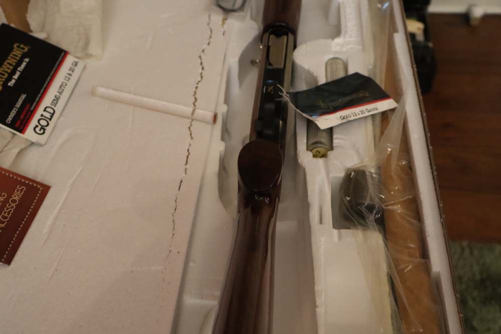  2000 Browning gold Hunter 12ga   NRA  Gun of the year #113 OF 750 -img-16