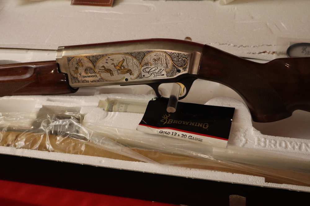  2000 Browning gold Hunter 12ga   NRA  Gun of the year #113 OF 750 -img-7