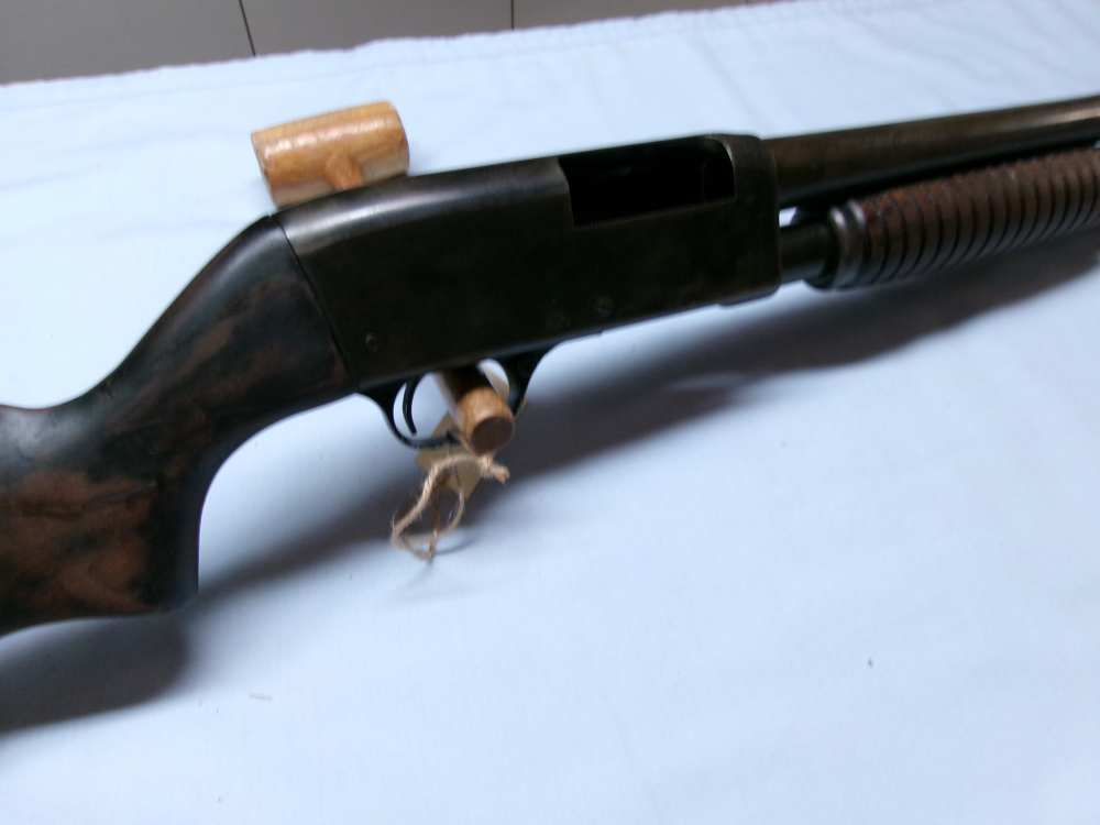 STEVENS 820B 12 GA. PUMP SHOTGUN-img-2