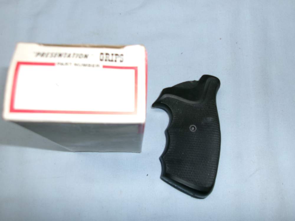 PACHMAYR GRIPS S&W "K" FRAME-img-1