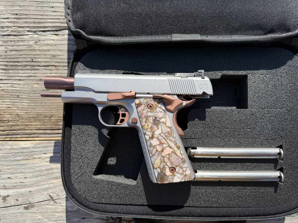 Nighthawk Custom Lady Hawk 2.0 - 45 ACP- Bull Barrel - Tritium Sights-img-4