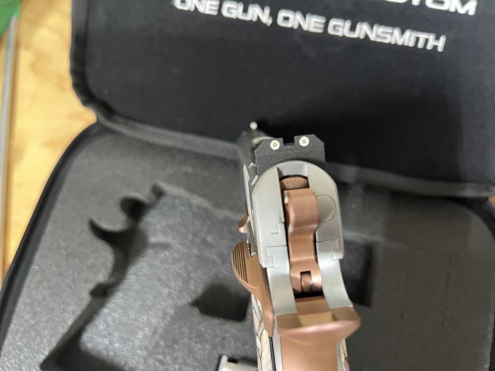 Nighthawk Custom Lady Hawk 2.0 - 45 ACP- Bull Barrel - Tritium Sights-img-16