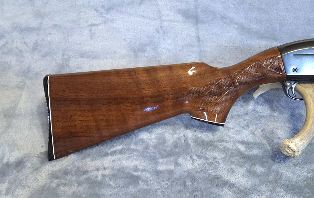 "1981" Remington Model 1100 12-Gauge Shotgun – Exquisite Condition!-img-1