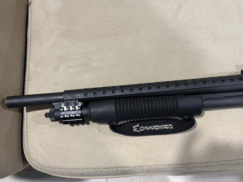 Mossberg 500 tactical in excellent condition-img-4