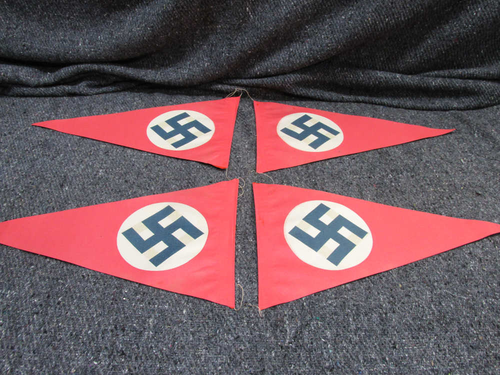 4-WWII GERMAN PAPER PARADE PENNANTS/FLAGS FOR USE AT RALLYS/DISPLAY-img-5