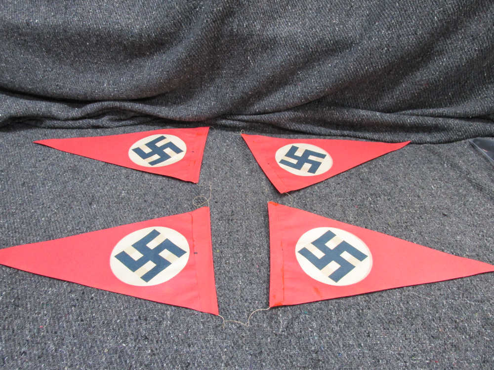 4-WWII GERMAN PAPER PARADE PENNANTS/FLAGS FOR USE AT RALLYS/DISPLAY-img-0