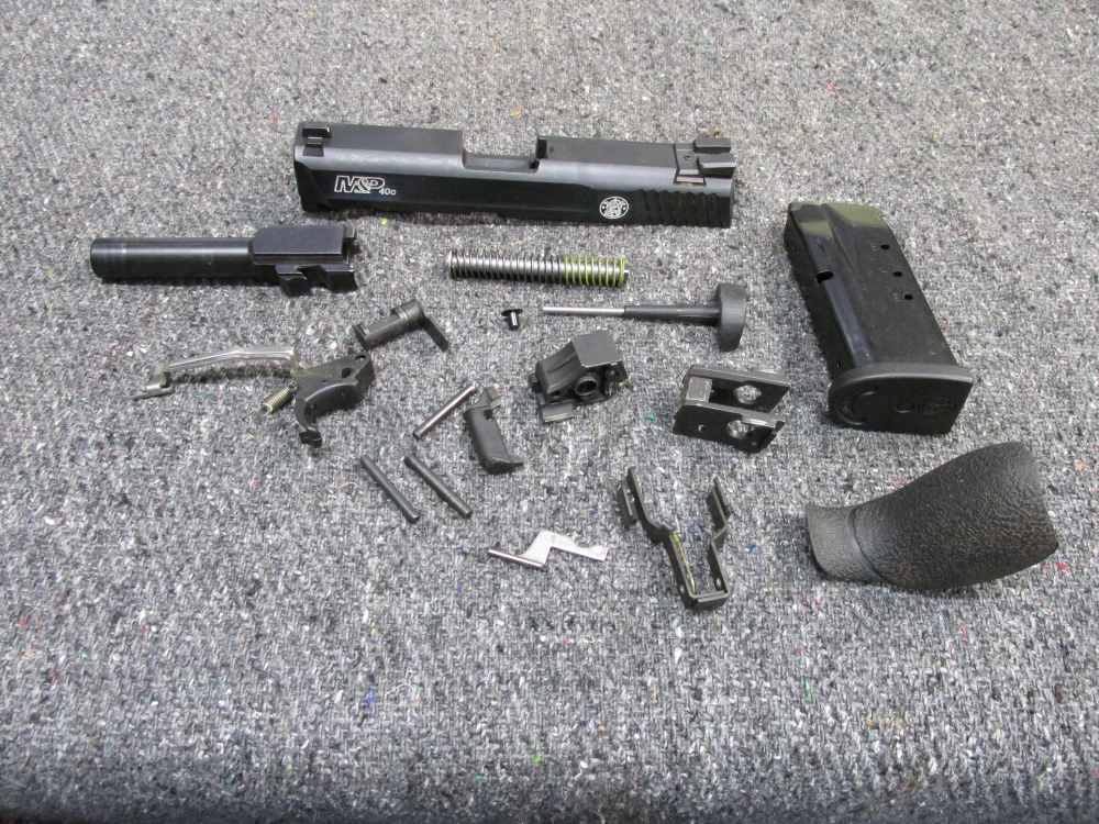 SMITH & WESSON MODEL M&P40C PISTOL PARTS KIT IN .40 S&W CALIBER-img-0