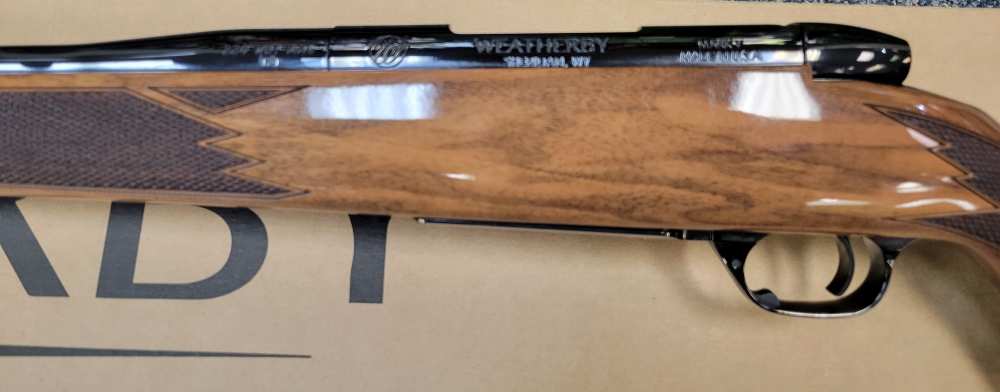 Weatherby Mark V .224 WBY MAG (NEW) -img-2