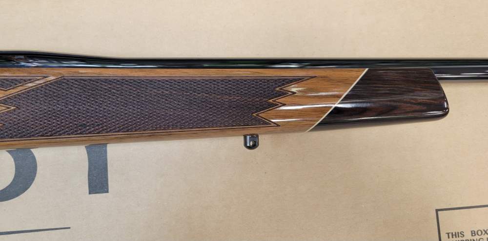 Weatherby Mark V .224 WBY MAG (NEW) -img-9