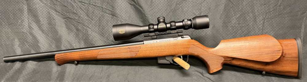 CLEAN ANSCHUTZ 1761 17MACH2 WITH 22LR BARREL AND 2 5RD MAGS 1 SINGLE SHOT -img-3