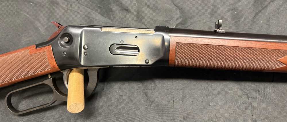 WINCHESTER MODEL 94AE "BIG BORE", 356 WINCHESTER, BEAUTIFUL WALNUT STOCK-img-2
