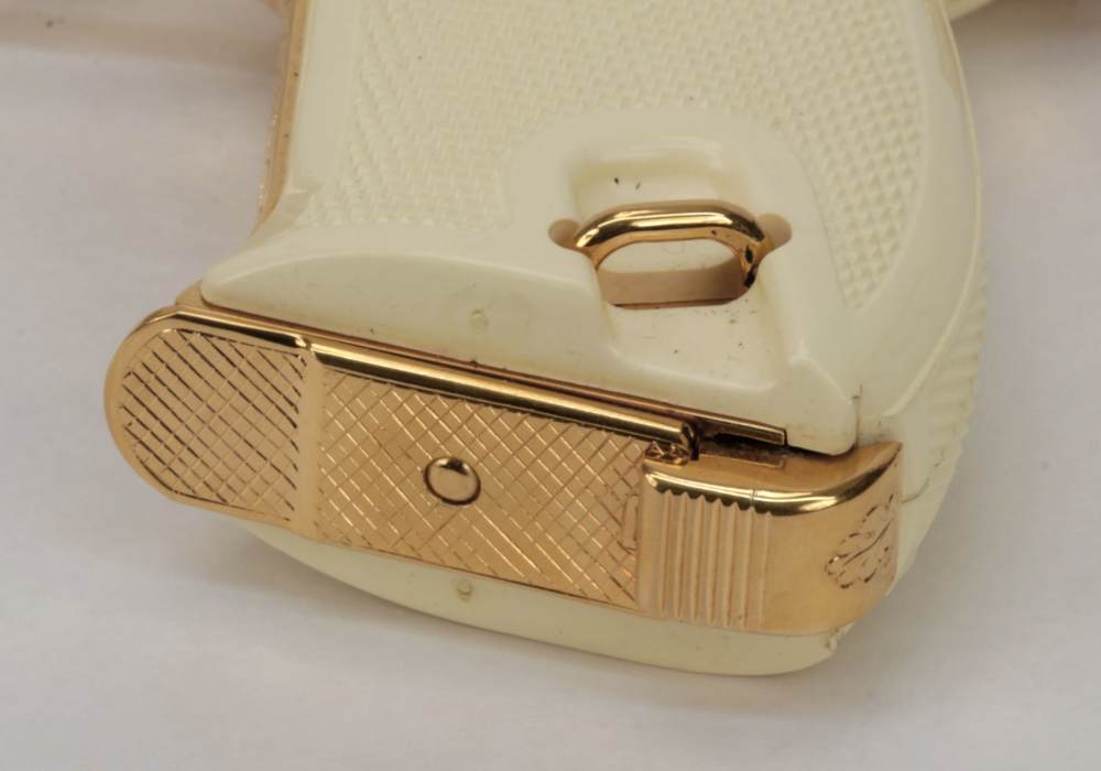 Walther P38 Factory Engraved Gold 9mm Pistol Like New In The Box-img-10