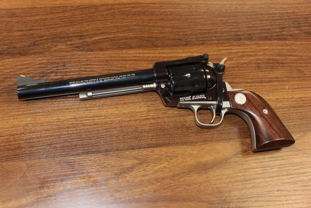 VERY RARE Ruger Blackhawk Black Hawk Wars Anniversary revolver!!-img-8