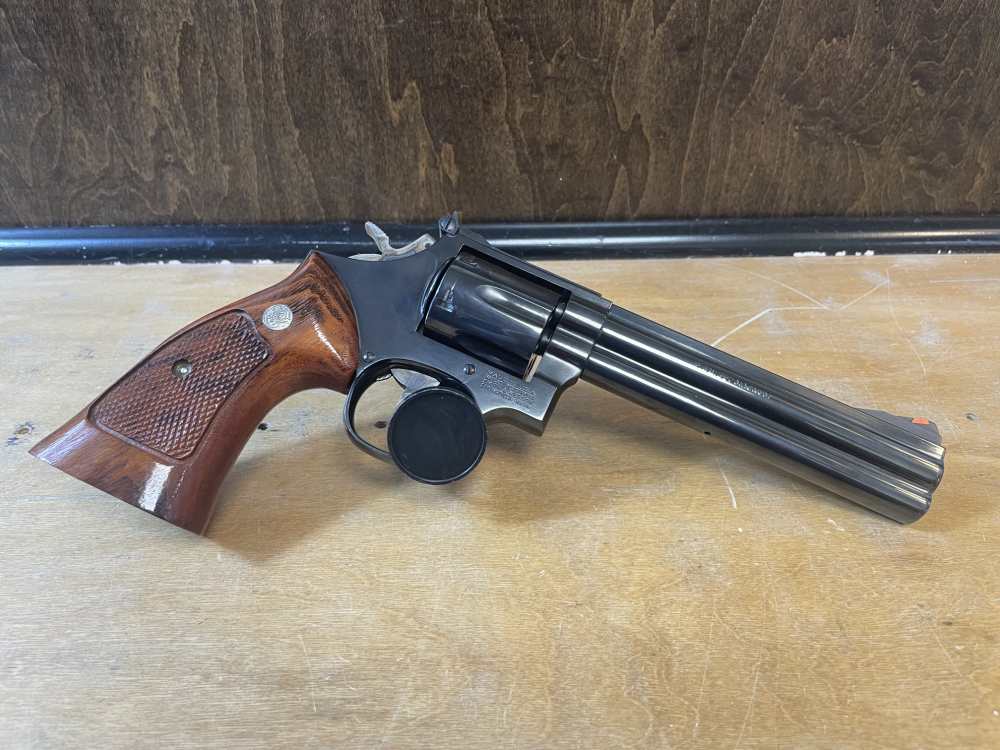 Smith and Wesson 586-2 .357 Mag Revolver 6" 6-Shot - No Reserve!-img-1
