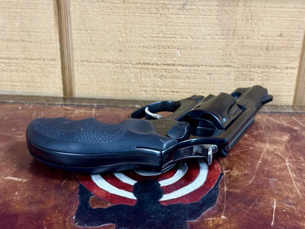 Taurus M85 .38 SPL 2” w/ Original Box-img-2