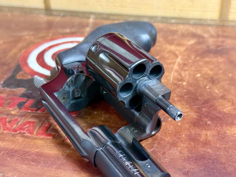 Taurus M85 .38 SPL 2” w/ Original Box-img-5