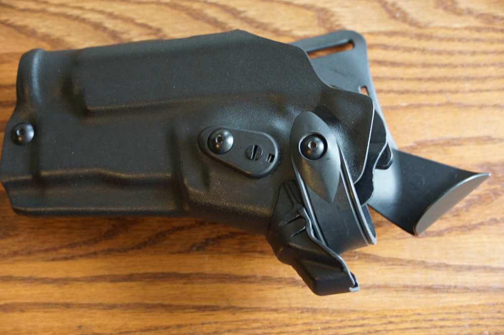 Safariland LEVEL III Retention Holster...  Staccato...-img-0