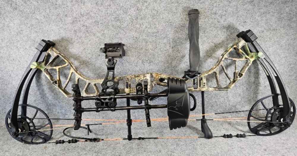 Bear Archery Legit Compound Bow-img-0