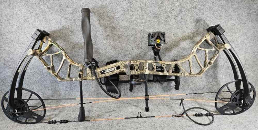 Bear Archery Legit Compound Bow-img-6