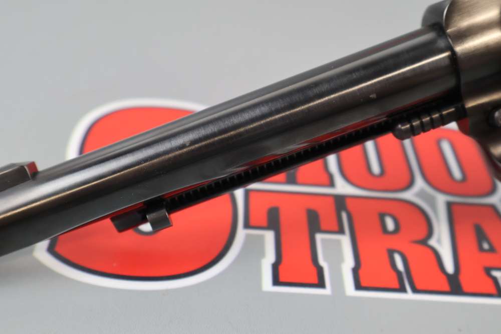 Ruger New Model Blackhawk .357 MAG 6 1/2"bbl w/Case-img-16